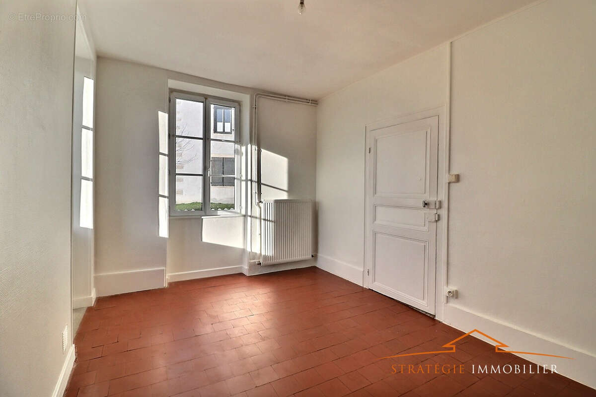 Maison à MARCILLY-LES-BUXY