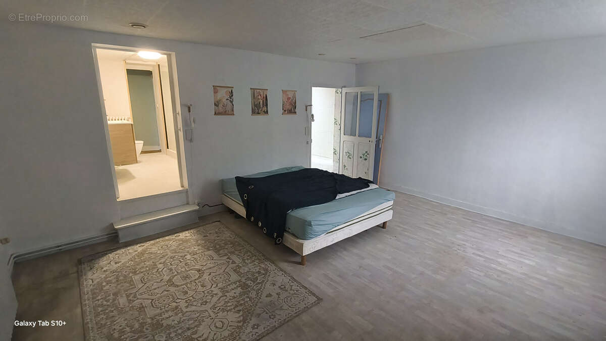 Maison à MAGNAC-BOURG