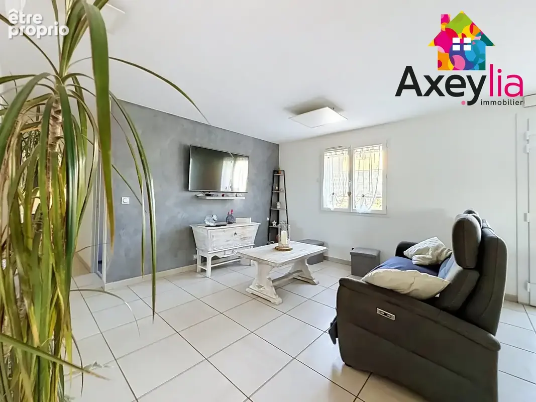 A vendre - belmont-de-la-loire -maison de 2014 de plain-pied avec 3 garages, véranda, - photo 14