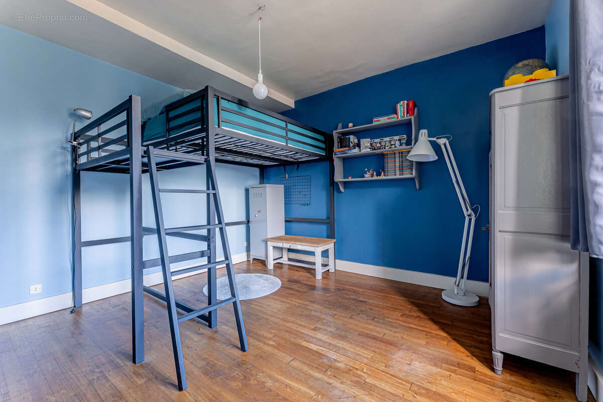 Maison à SAINT-GEORGES-DE-RENEINS