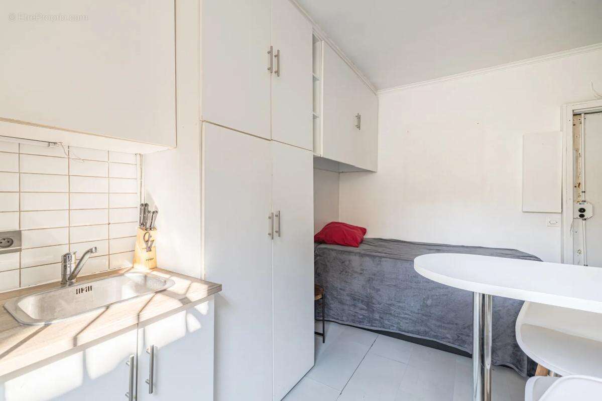 Appartement à PARIS-3E