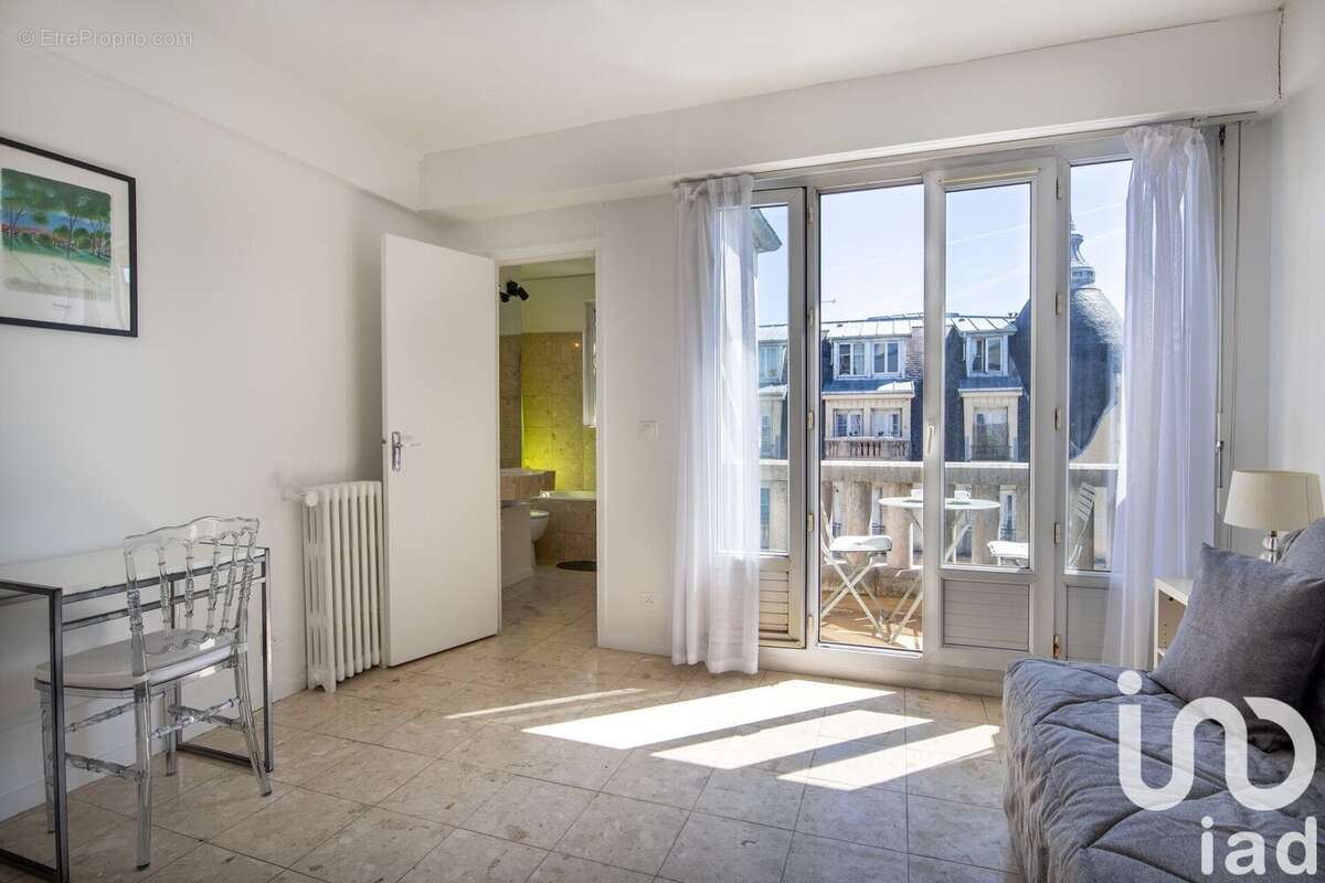 Photo 4 - Appartement à PARIS-17E