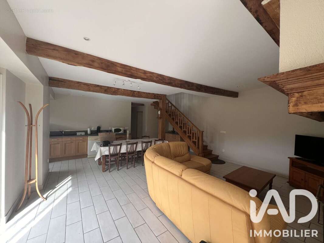 Maison 114 m² à Astugue  - photo 7