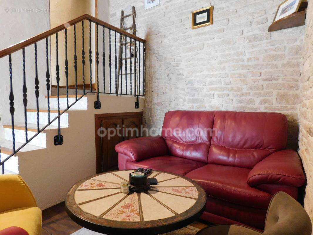 Is-sur-tille - maison atypique - 6 pièces - 3 chambres - 110 m² habitables - photo 6
