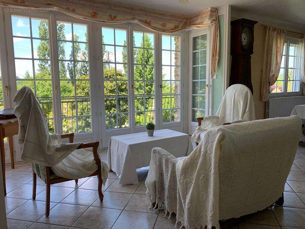 Maison 99 m2 avec sous sol et grand ardin arboré - photo 6