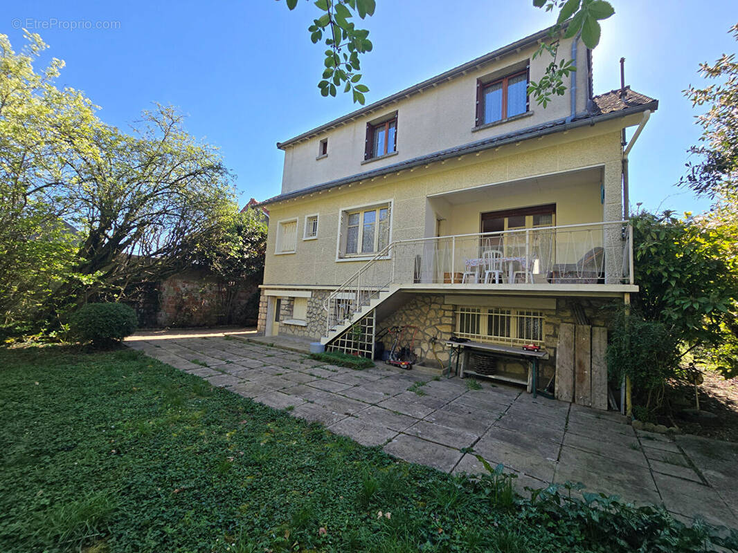 Maison à CHOISY-LE-ROI