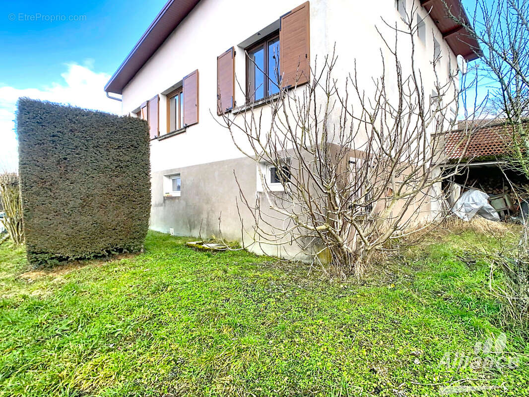 Maison à LEBETAIN