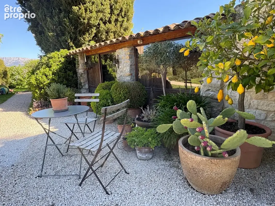 A vendre région Aix-en-Provence Sud Maison véritable mas à vendre à Trets proche Peynier vue Sainte Victoire au calme avec grand - photo 10