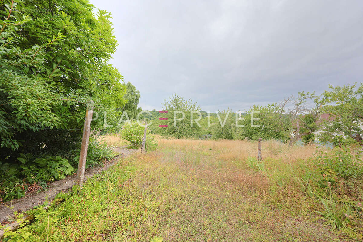 Terrain à VILLERS-LES-NANCY