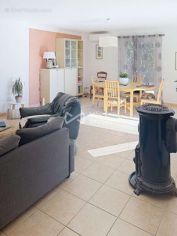 Maison à CLARENSAC