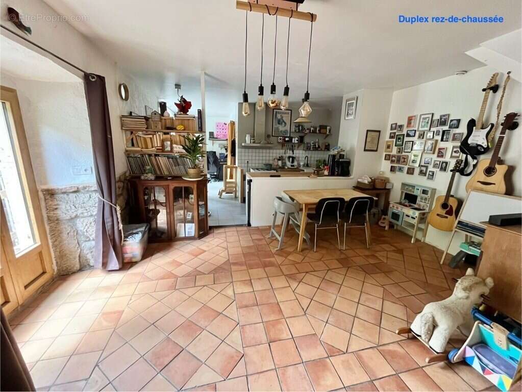 Maison à LES VIGNES