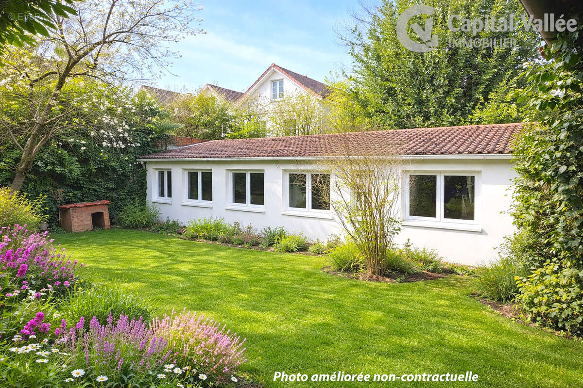 Maison à VERRIERES-LE-BUISSON