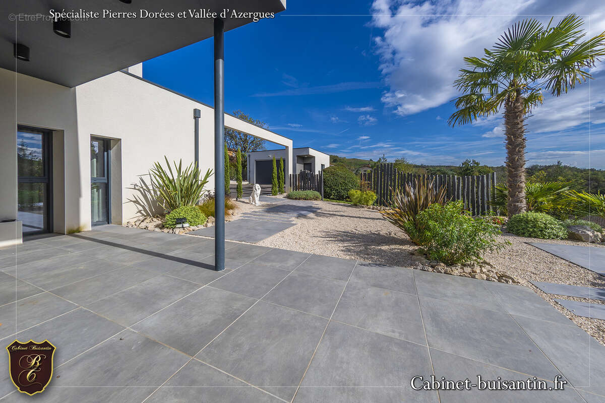 Maison à LE BOIS-D'OINGT