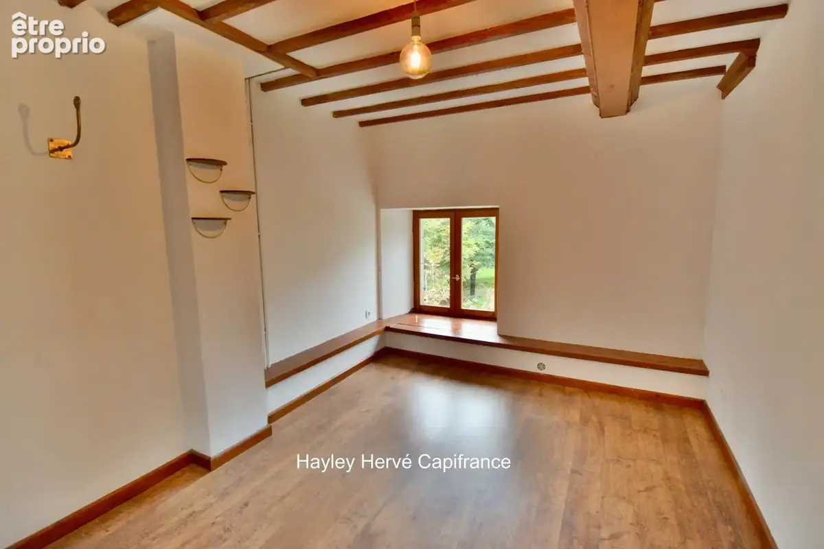 Propriété à vendre Proche Vire Calvados  (14) avec deux maisons d'habitation sur un terrain de 9 Hectares - Propriété équestre / - photo 8