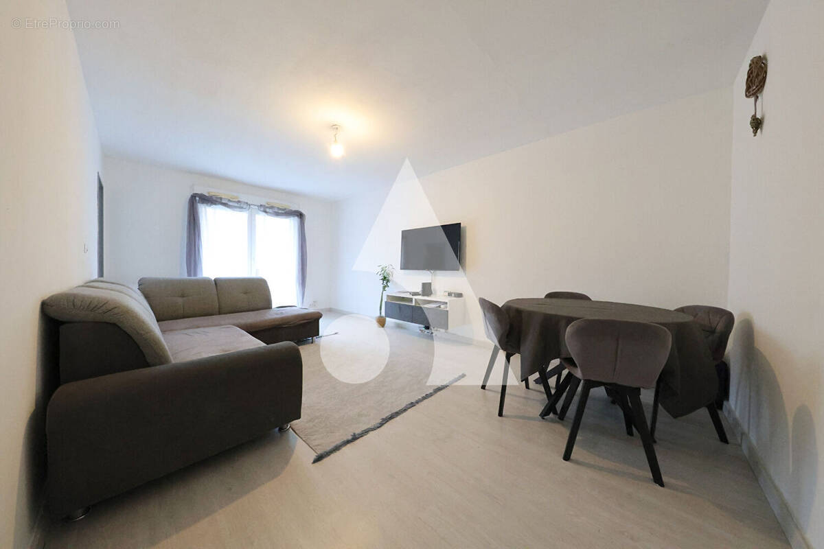 Appartement à SAINT-GERMAIN-LES-CORBEIL