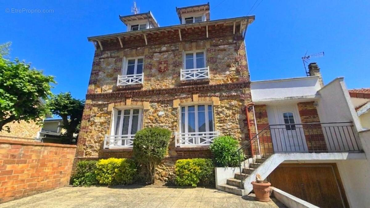 Maison à SAINT-PRIX