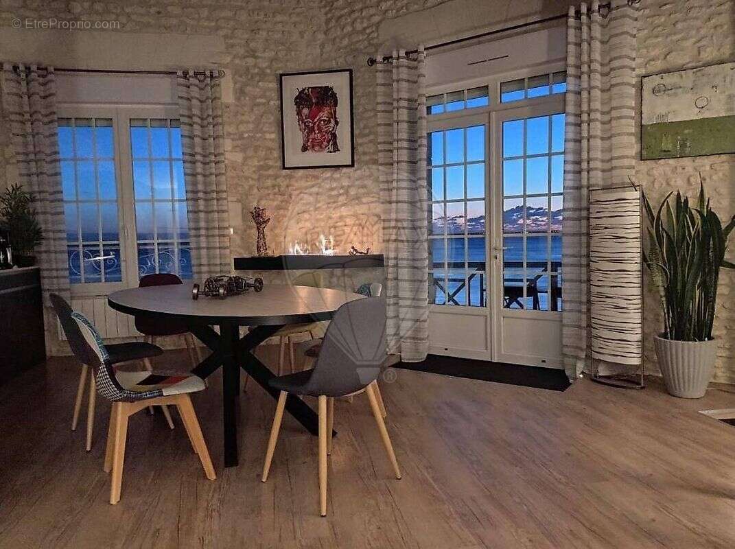 Appartement à MESCHERS-SUR-GIRONDE