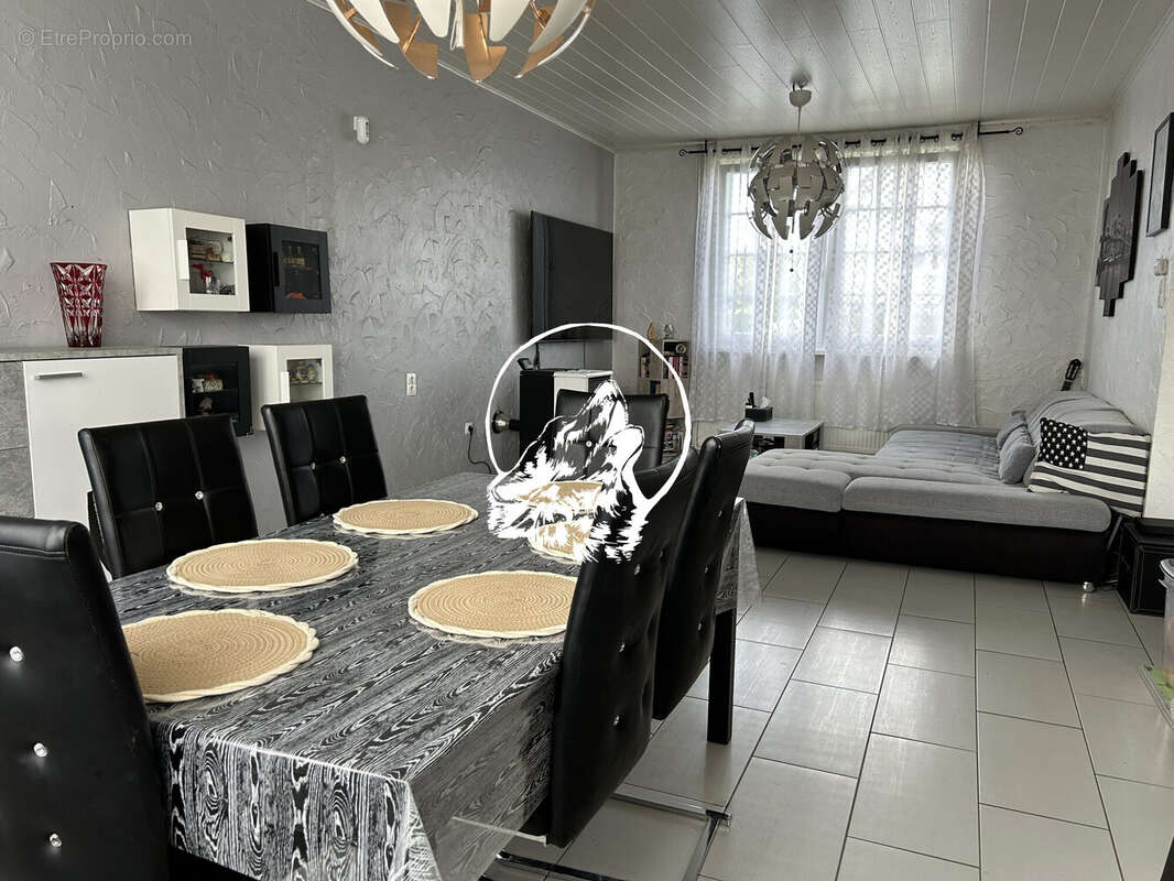 Maison à TETING-SUR-NIED