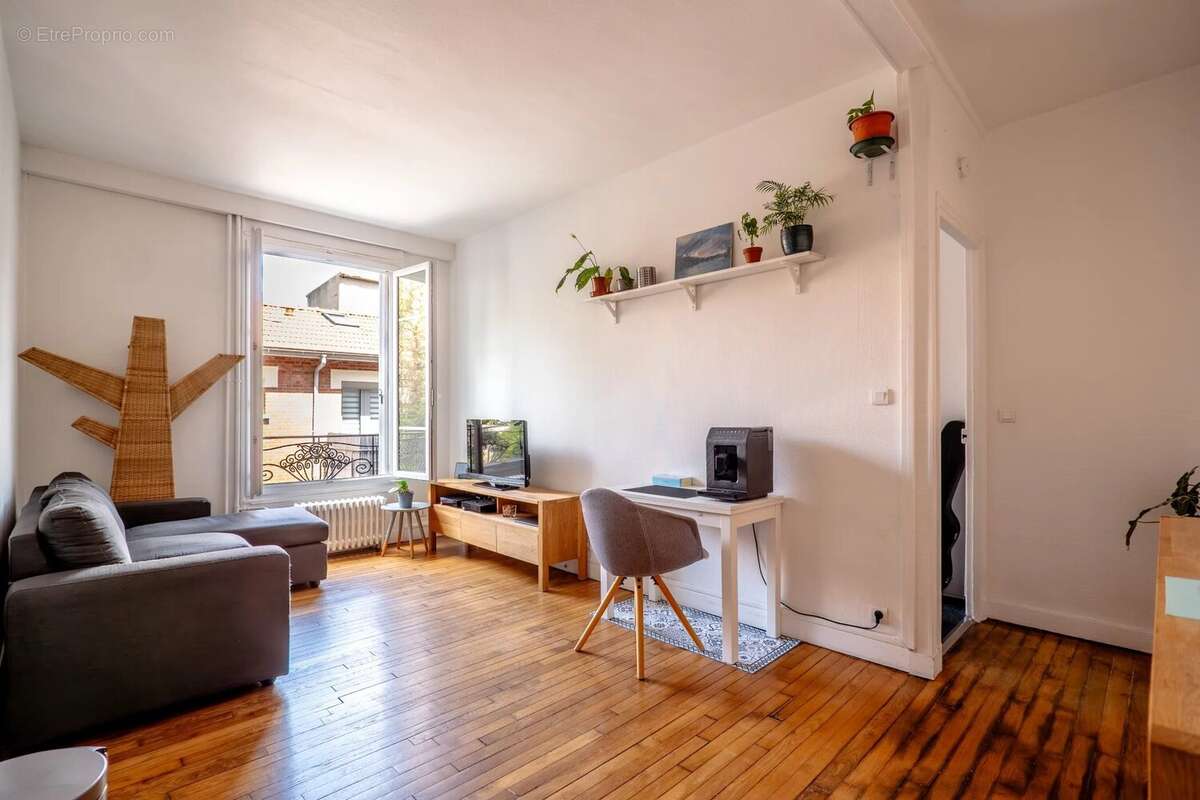 T2 de 33,69 m² – Suresnes - photo 8