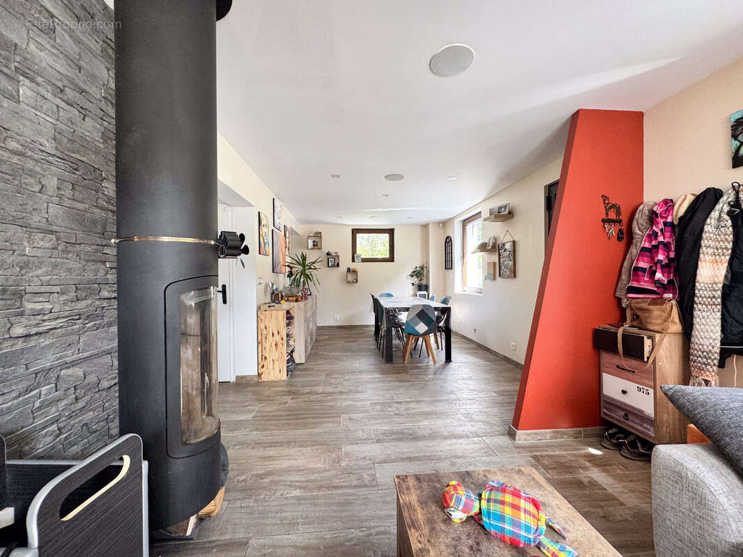 Maison à SAINT-JEOIRE