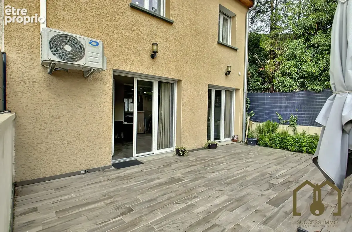 Maison 4 pièces 80 m² à vendre à Vaulx-En-Velin (69120) - photo 9