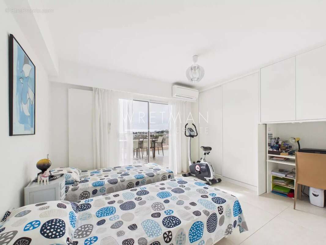 Appartement à LE CANNET