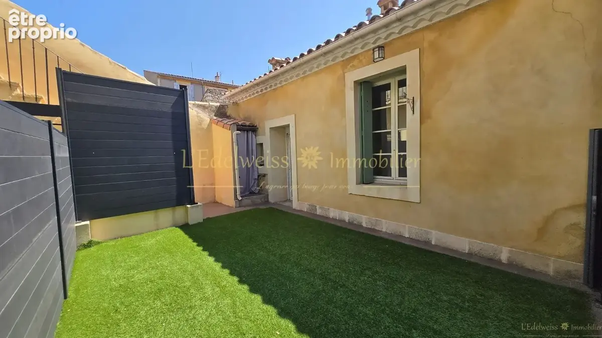 Nîmes- Maison de ville 106 m2   4 chambres   Terrasse privative 35 m2 - photo 1