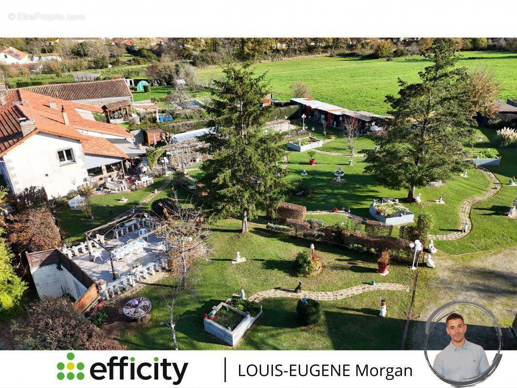 Maison à AVAILLES-LIMOUZINE