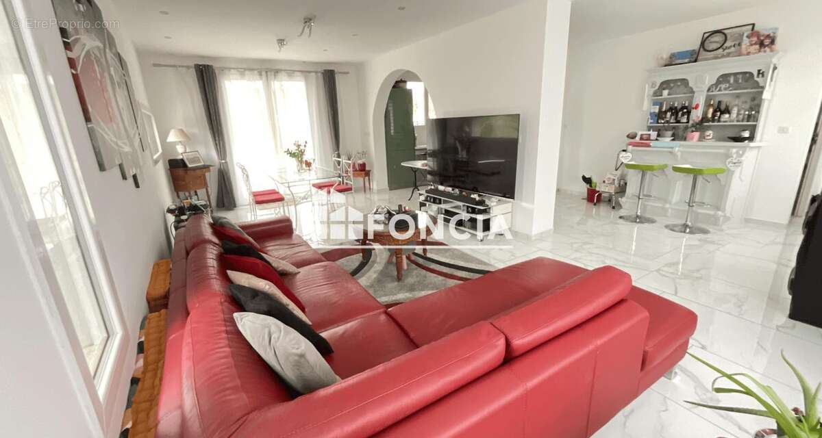 Appartement à LE ROVE