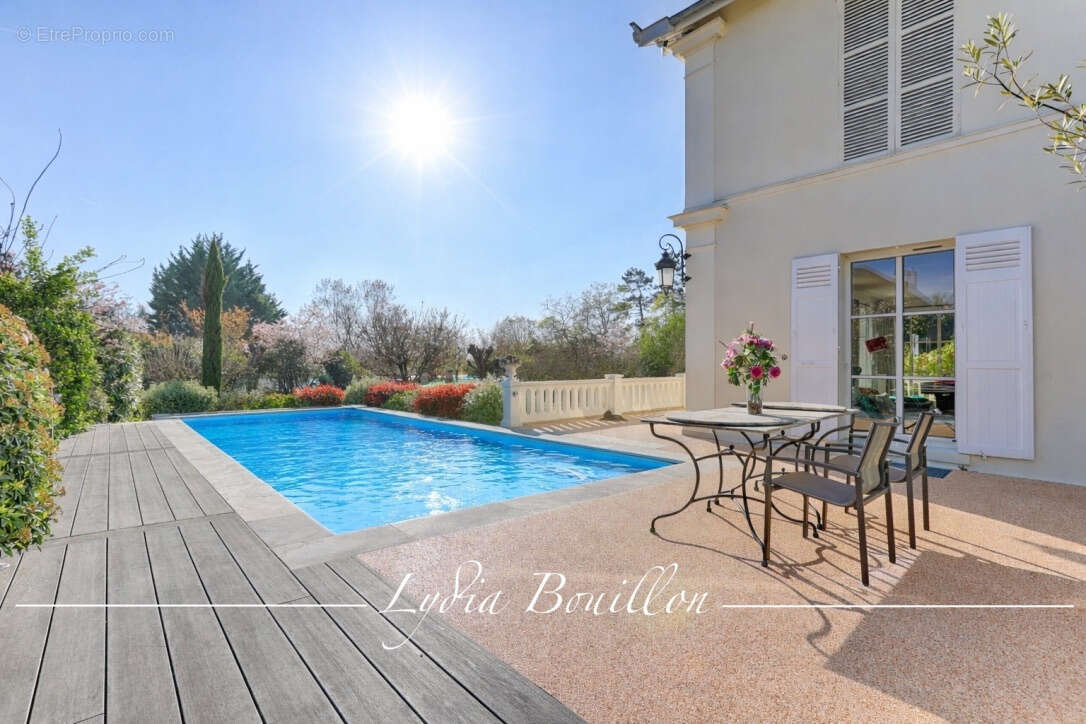 Maison à MAISONS-LAFFITTE