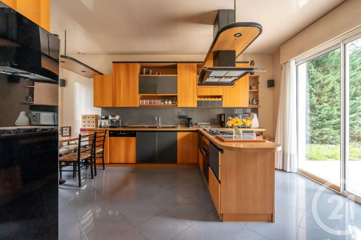 Maison à CHAMPIGNY-SUR-MARNE