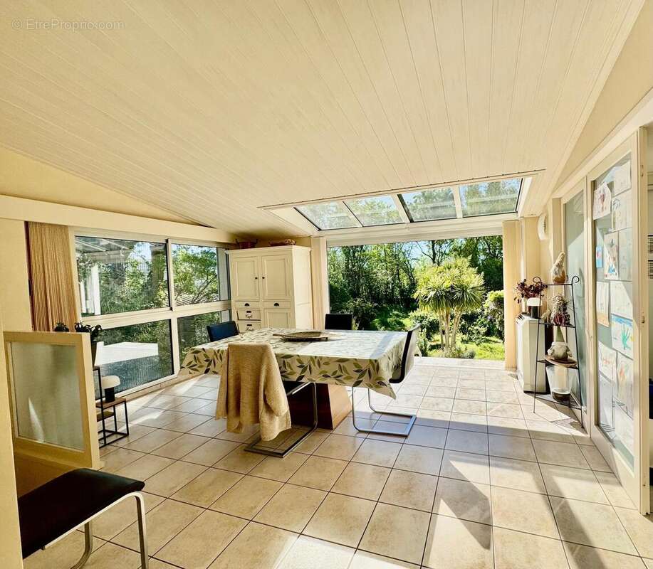 Photo 2 - Maison à LE PERRIER