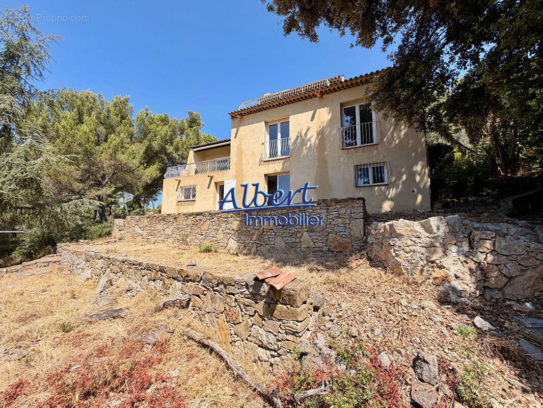 Villa Ollioules 7 pièce(s) 195 m2 - photo 16