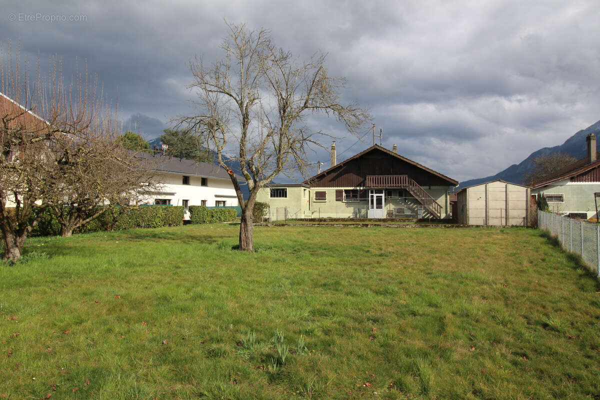 Maison à SAINT-PIERRE-EN-FAUCIGNY