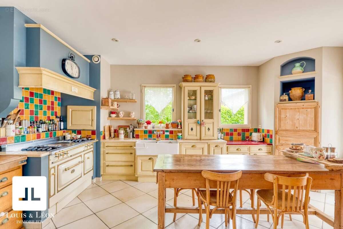Maison à MORANCE