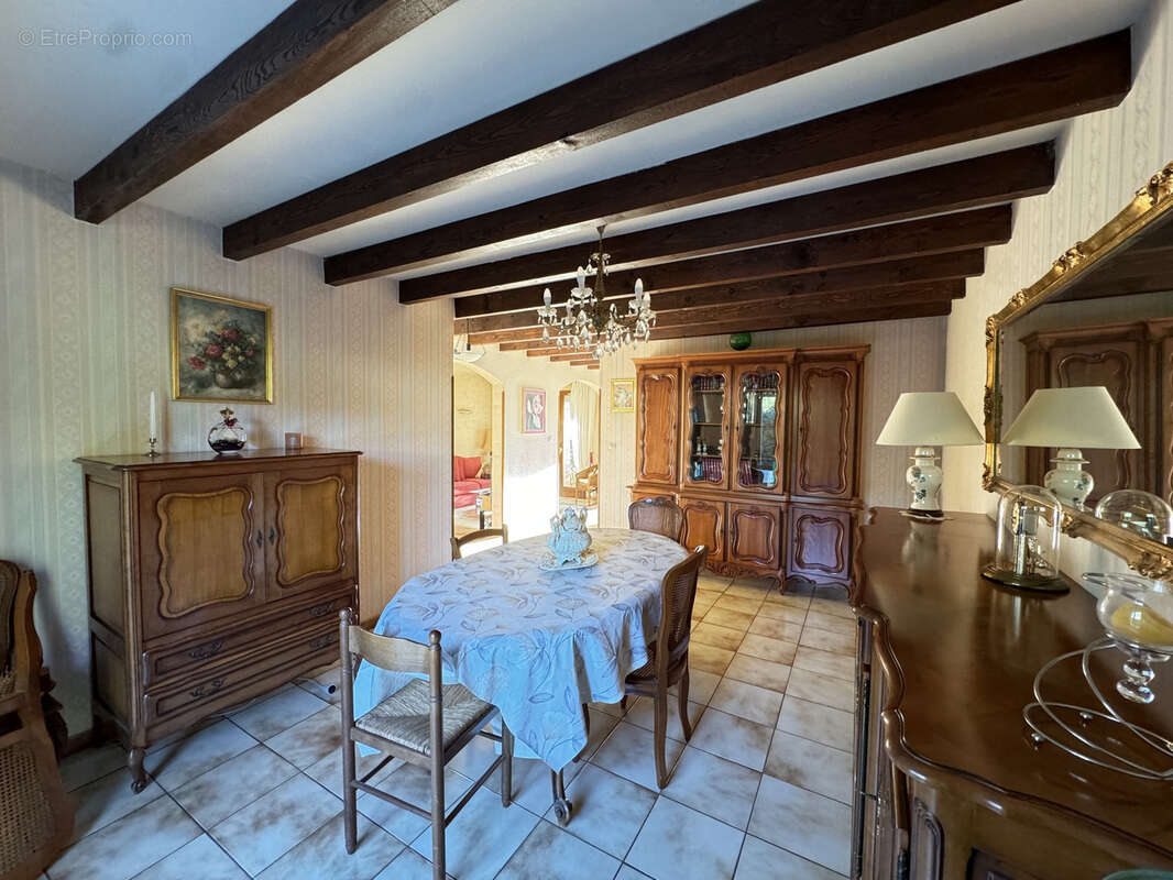 MAISON T4 de 100 M2 avec 478 M2 de terrain + Veranda + garage à vendre 31270 CUGNAUX - photo 12