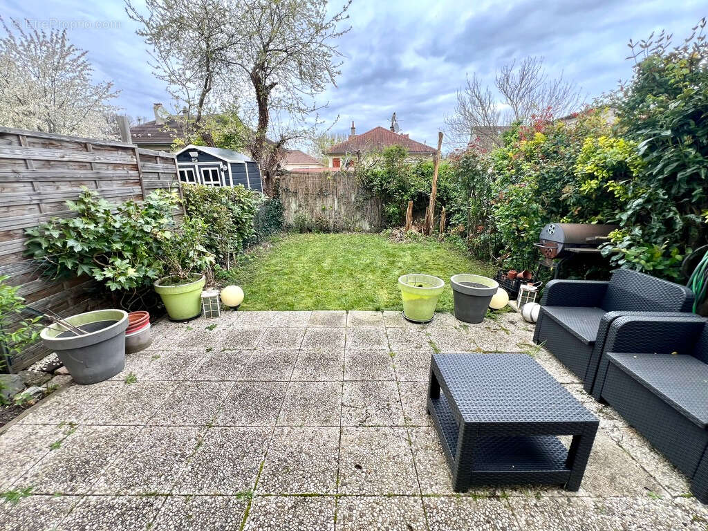 Maison à MONTIGNY-LES-CORMEILLES