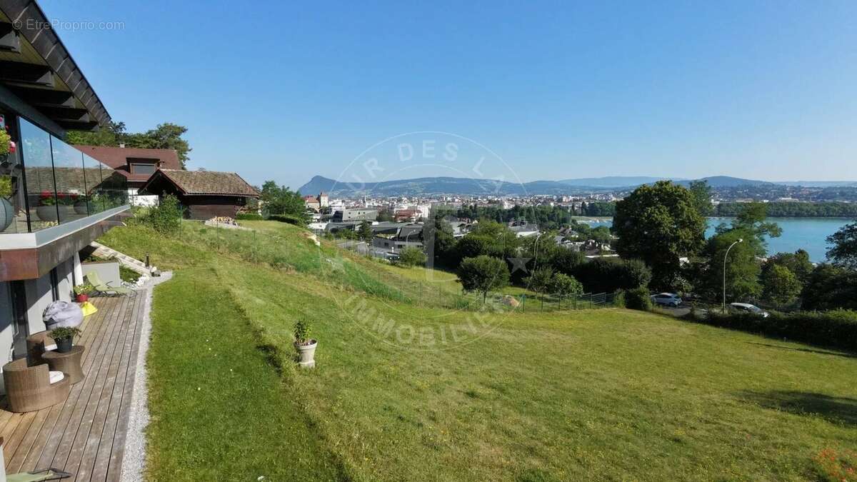 Annecy, superbe villa contemporaine dominant le lac d'Annecy - Terrain détachable - photo 5