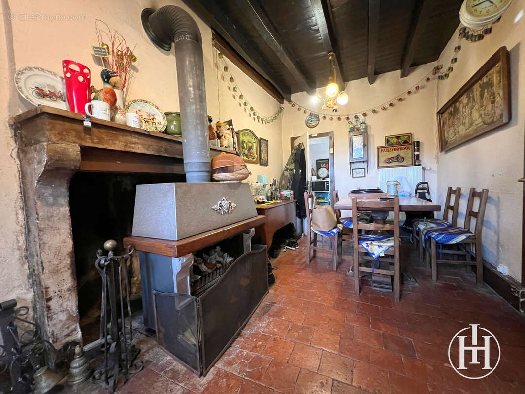 Maison à VERNAIS
