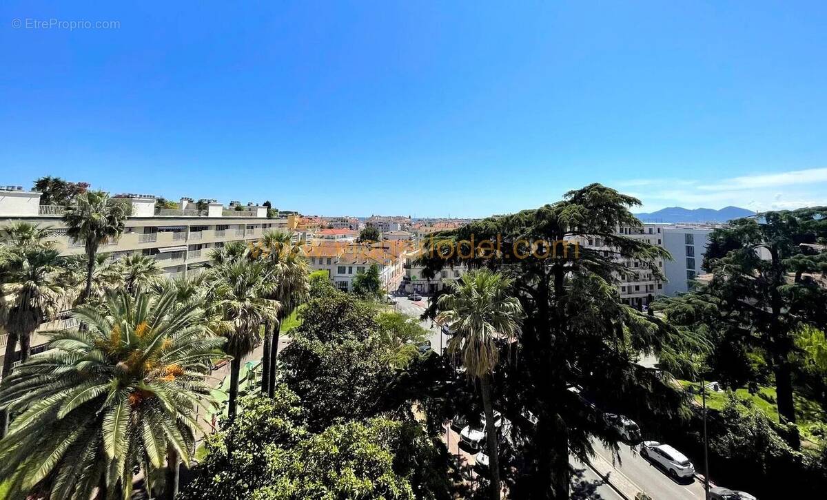 Appartement à CANNES