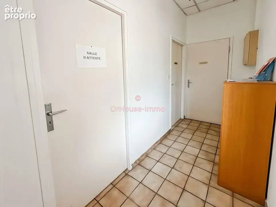 Commerce 37 m² à vendre à Chevigny-Saint-Sauveur (21800) - photo 3