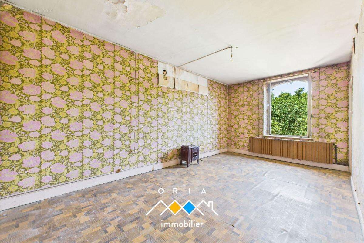 Maison à THIAUCOURT-REGNIEVILLE