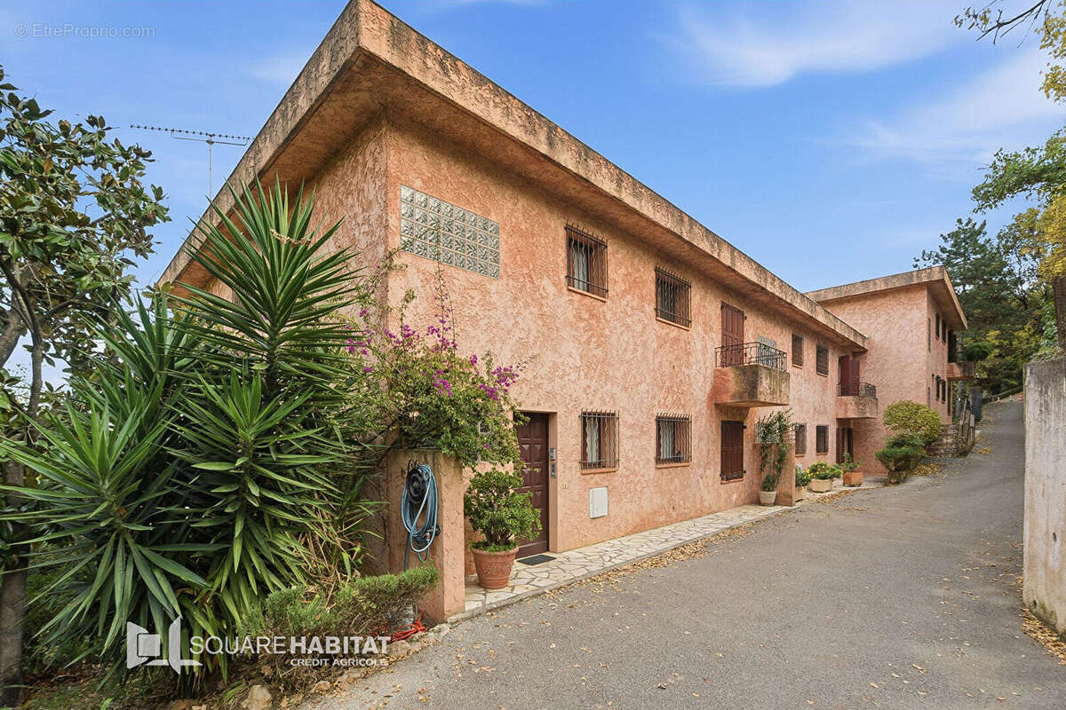 Appartement à VENCE