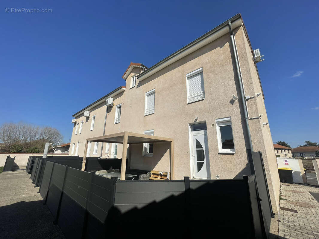 Appartement à RIORGES