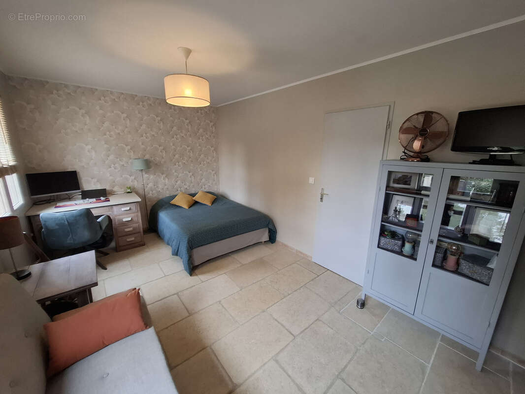 Maison à SAINT-ETIENNE-DU-GRES