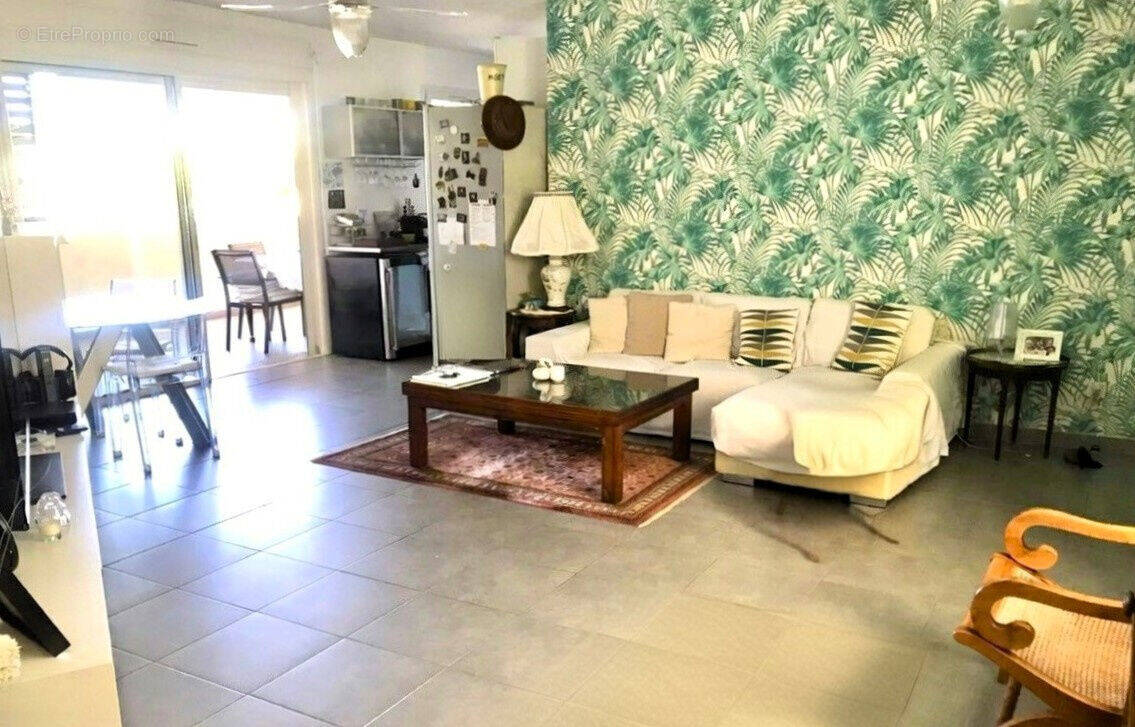 Photo 1 - Appartement à SAINT-DENIS