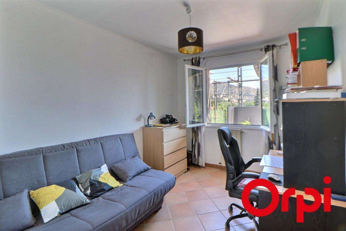 Appartement à MARSEILLE-11E