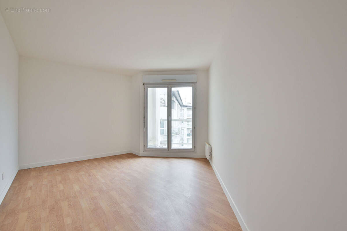 Appartement à SURESNES