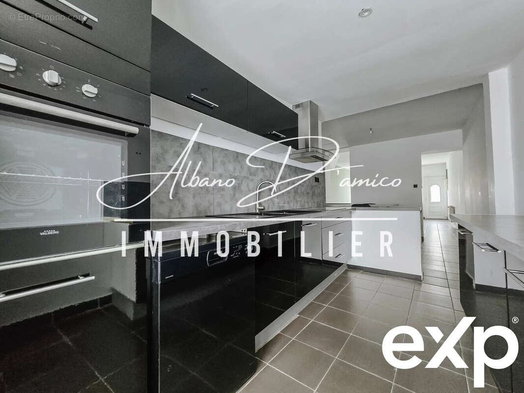 Maison à NEUVILLE-SAINT-REMY