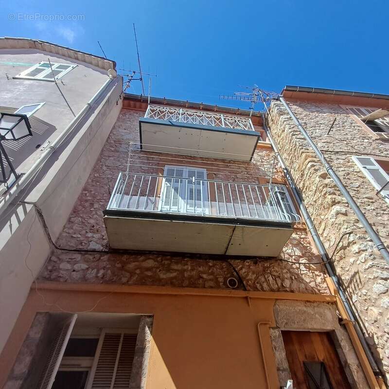 Appartement à BEAULIEU-SUR-MER